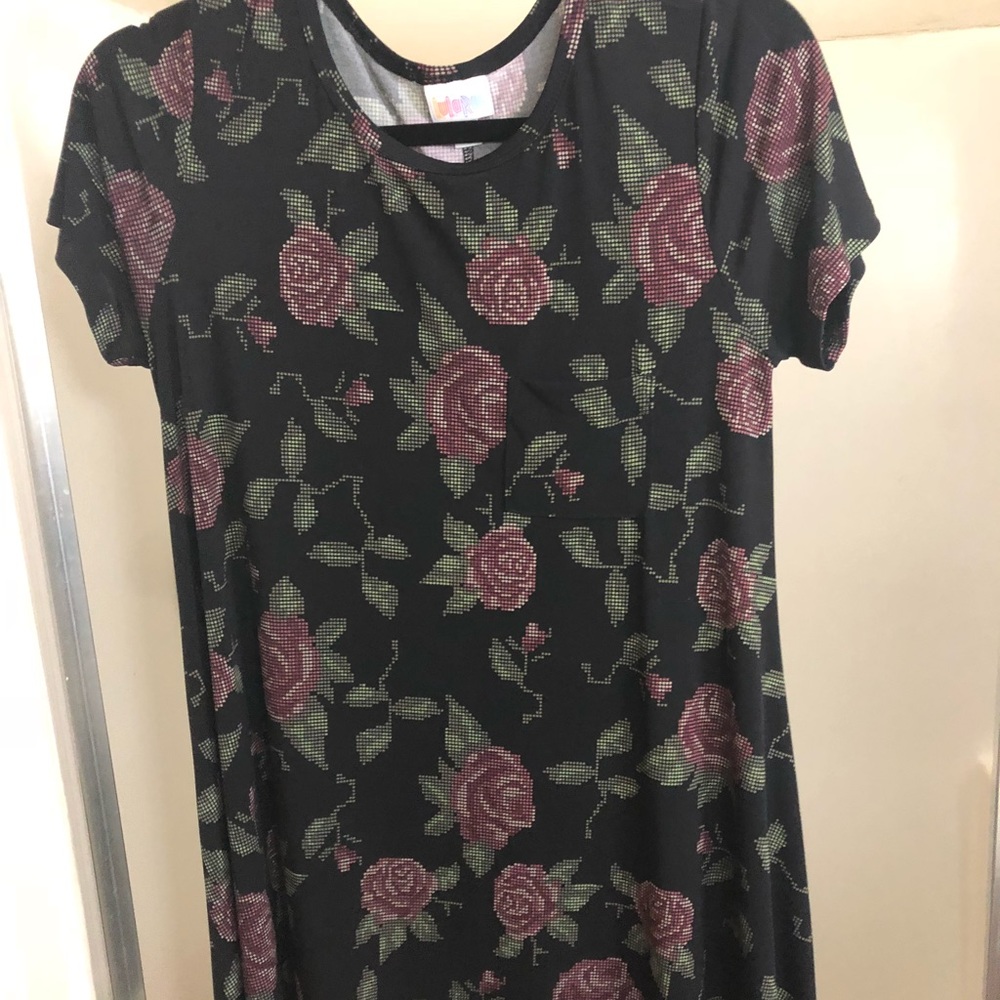 Lularoe digital roses Carly Dress
